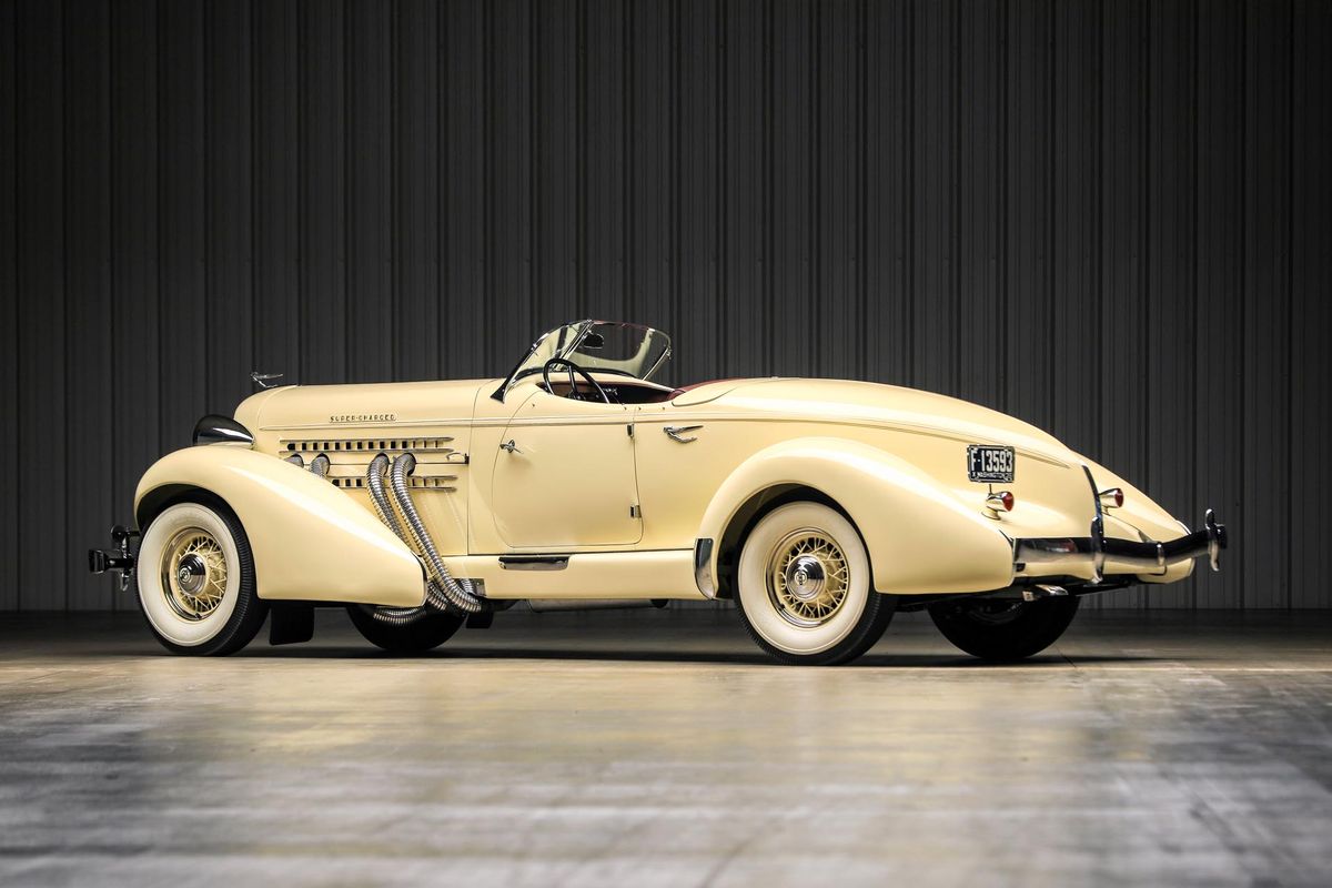 Stunning 1935 Auburn 851 SC Boattail Speedster at Worldwide Auctioneers