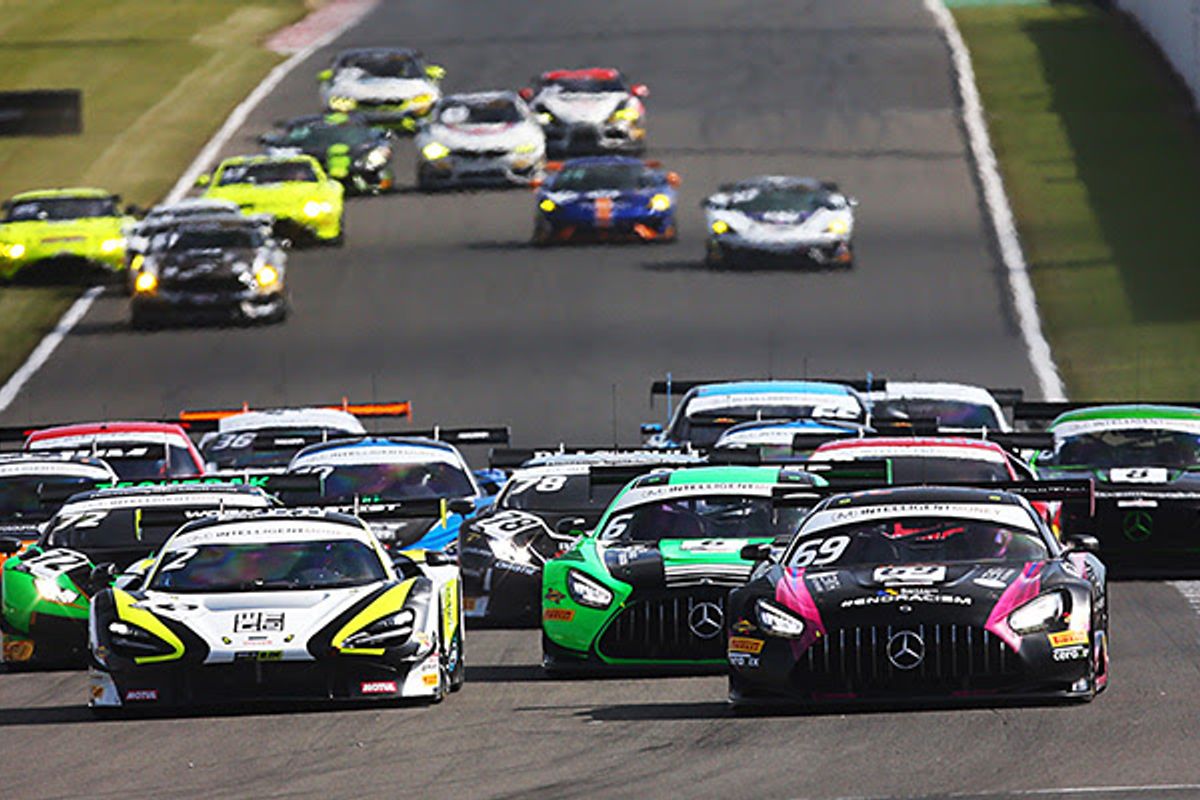 De Haan and Kujala spin and win at Donington British GT