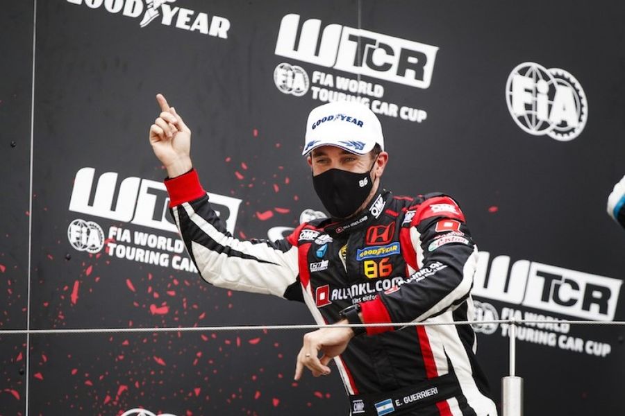 Esteban Guerrieri wins WTCR Race of Germany Race 1