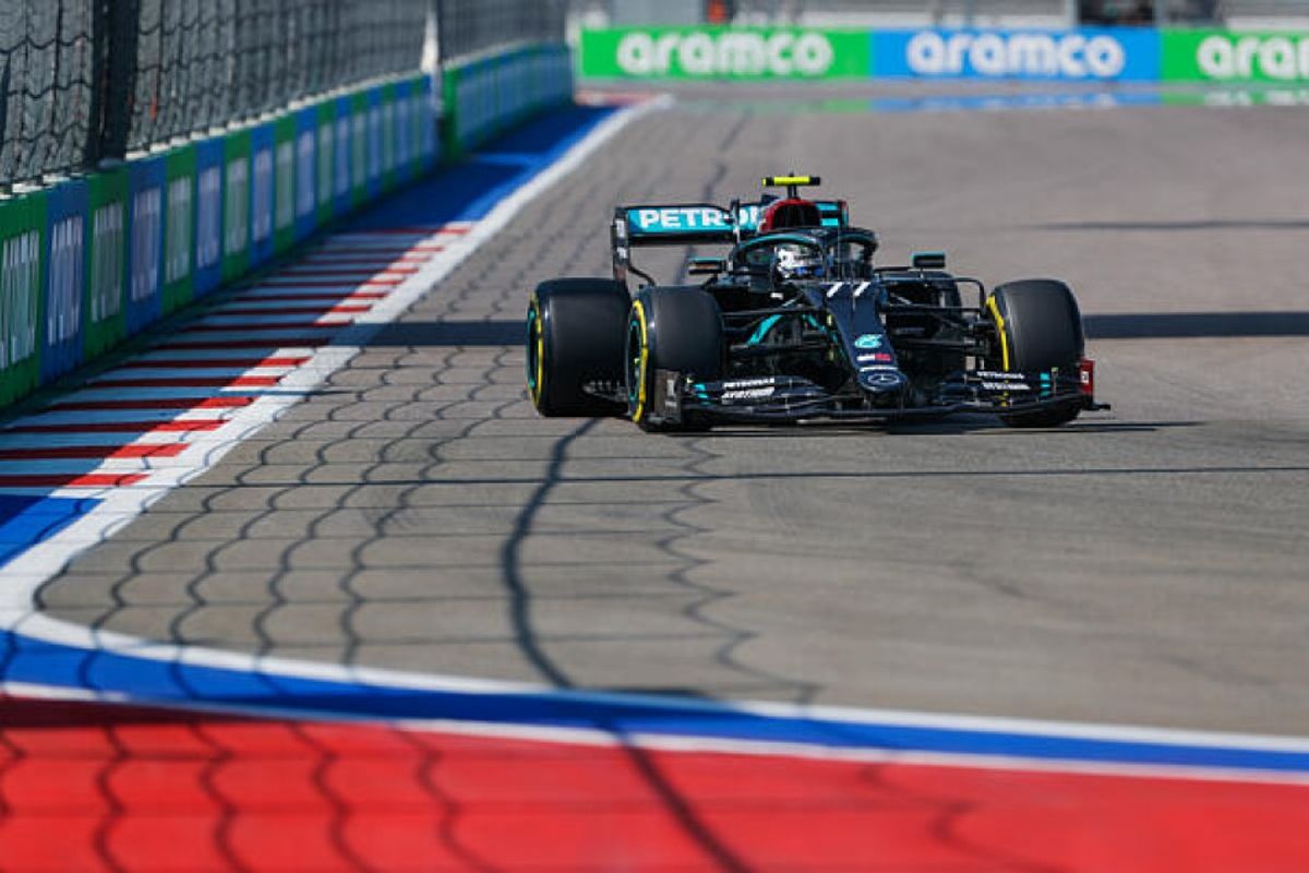 Bottas wins Russian GP, Hamilton penalised