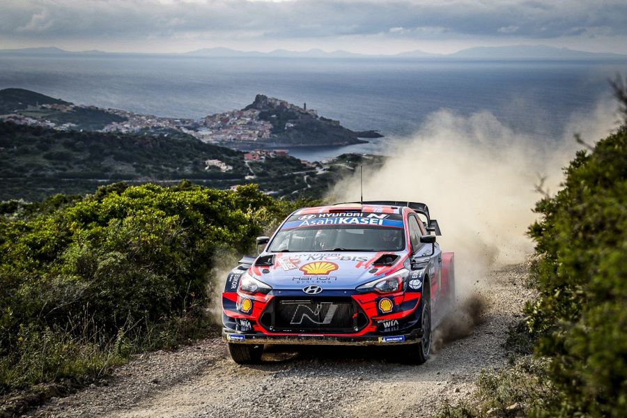 Dani Sordo takes Rally Italia Sardegna lead into final day