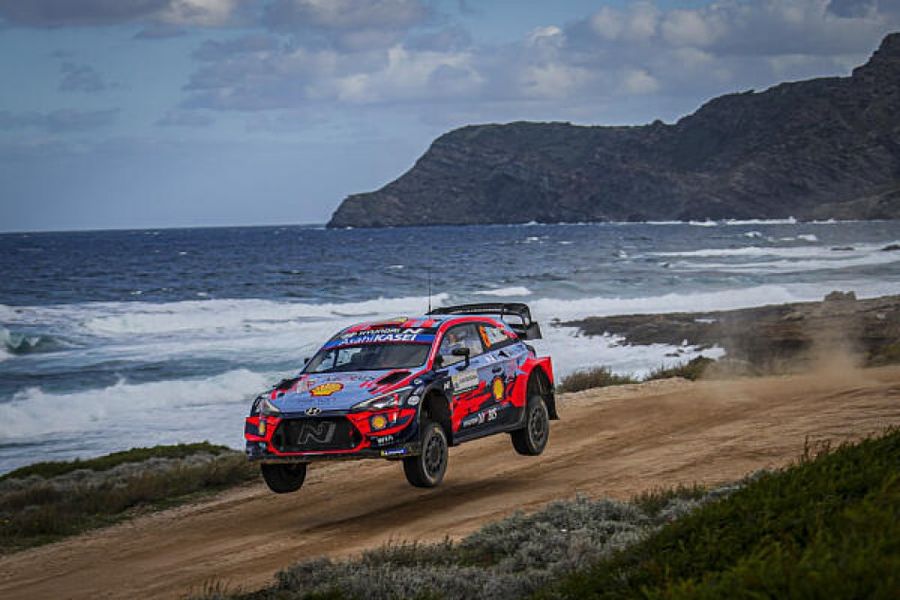 Sordo wins WRC Rally Italia Sardegna