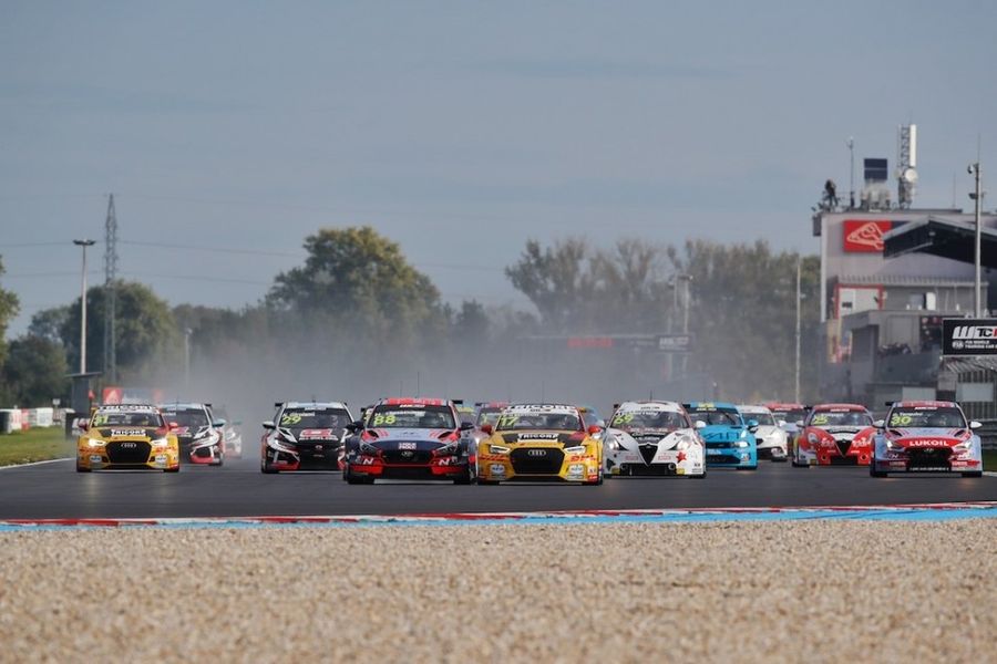 Nathanaël Berthon takes WTCR Race of Slovakia win in Race 1