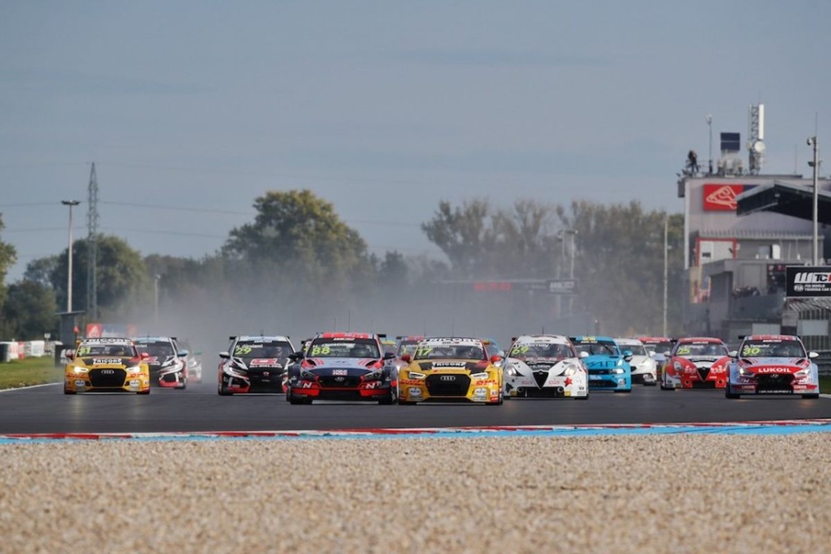 Nathanaël Berthon takes WTCR Race of Slovakia win in Race 1