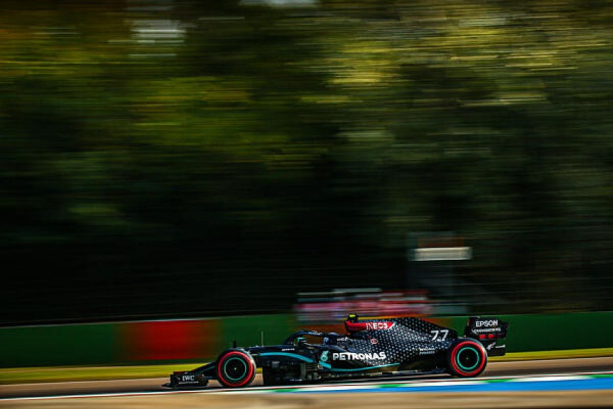 Bottas pips Hamilton to Emilia Romagna Grand Prix pole