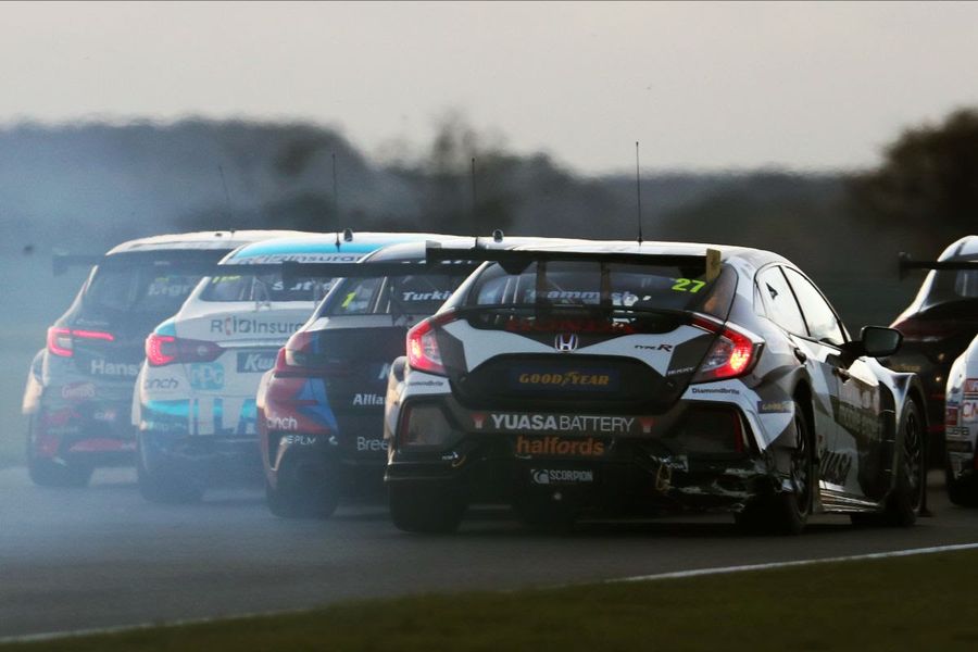 Green light for BTCC finale at Brands Hatch