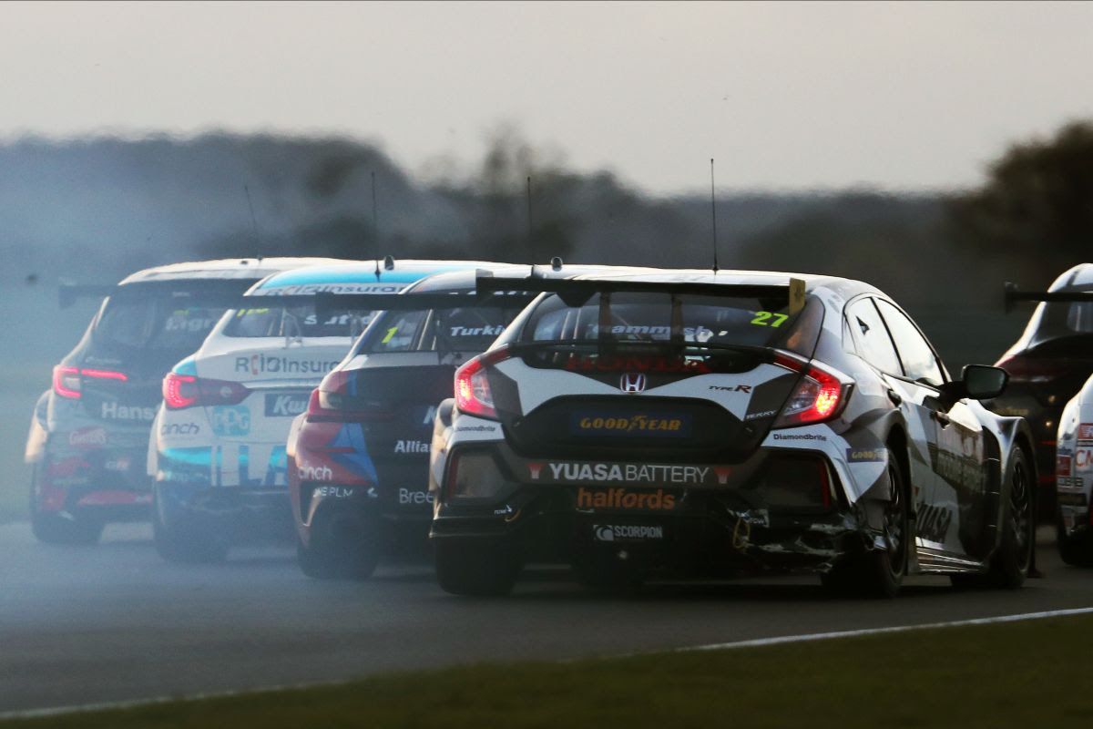 Green light for BTCC finale at Brands Hatch