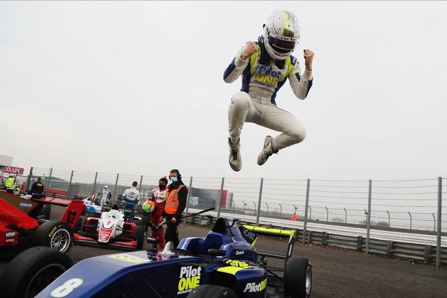 Frederick seals BRDC British F3 title