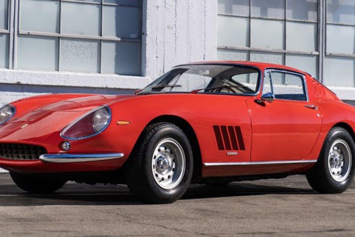 Clutch of Ferraris on offer at Goodings Scottsdale Geared Online