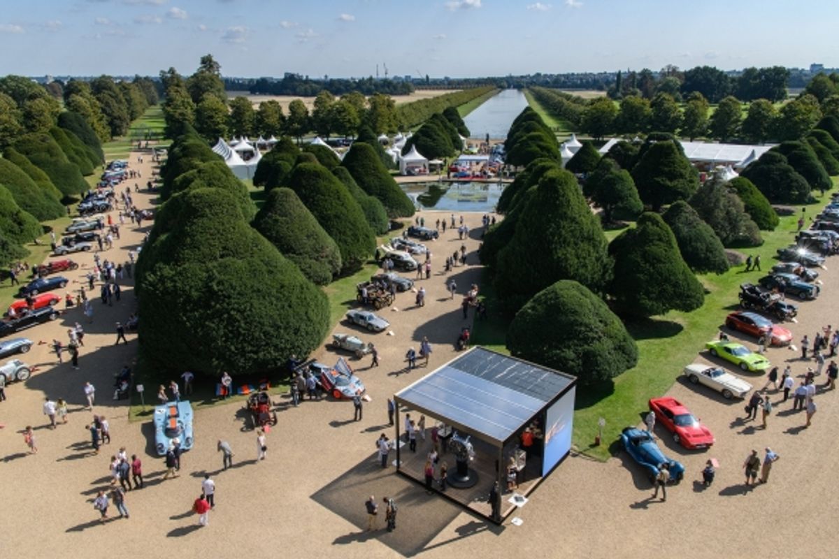 Concours of Elegance display in honour of H.M The Queen’s 95th birthday