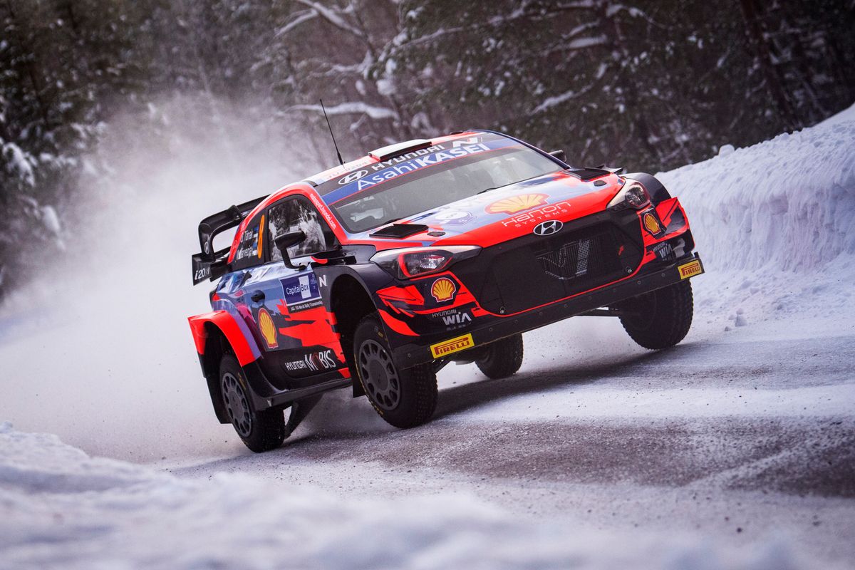 Tänak takes early charge on WRC Arctic Rally Finland
