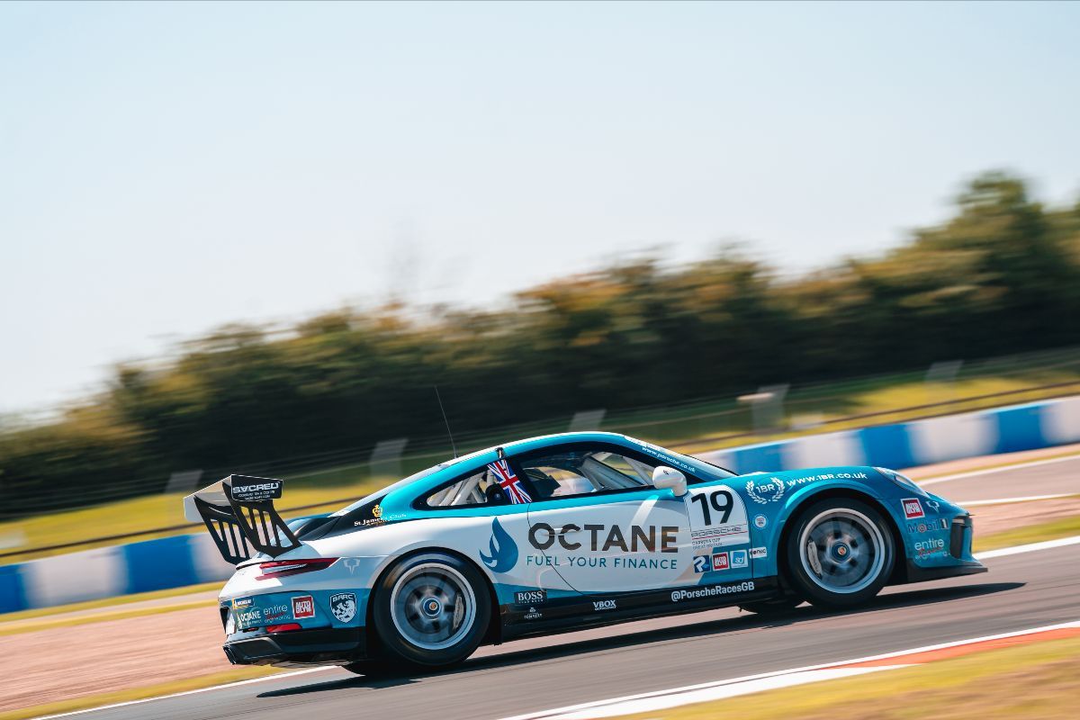 Harry King set to defend Porsche Carrera Cup GB title