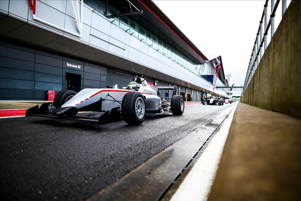  Sebastian Alvarez joins Hitech GP for British Formula 3 