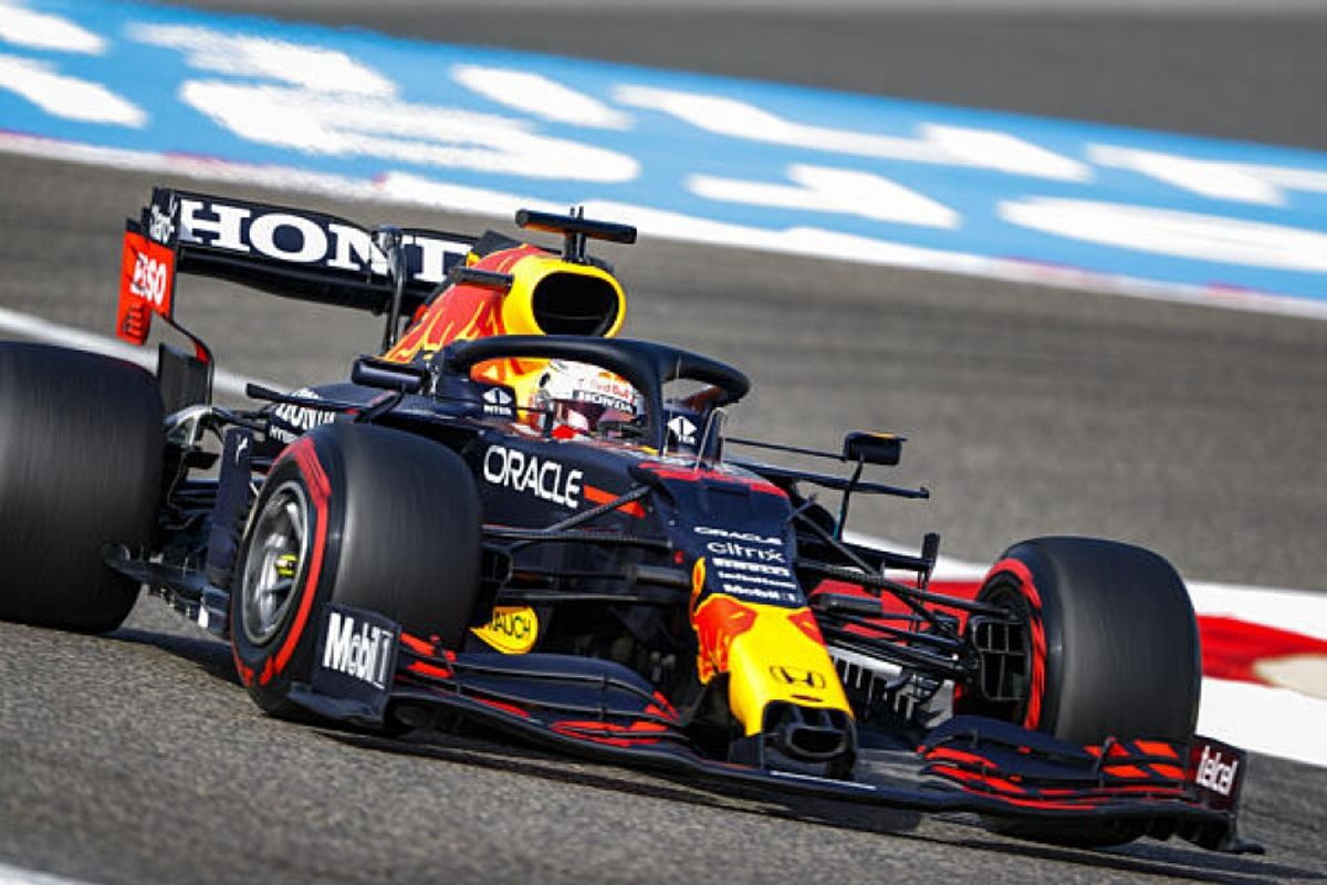 Verstappen sets the pace in Bahrain Grand Prix opening practice 