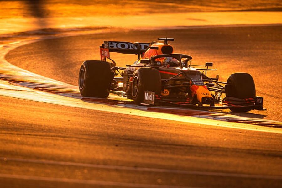 Versteppen continues to set the pace in Bahrain GP second practice