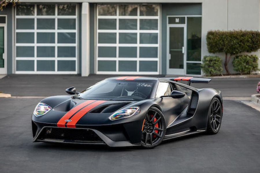  Ford GT Heritage sold for US$ 900,000 at Bonhams Los Angeles auction, results