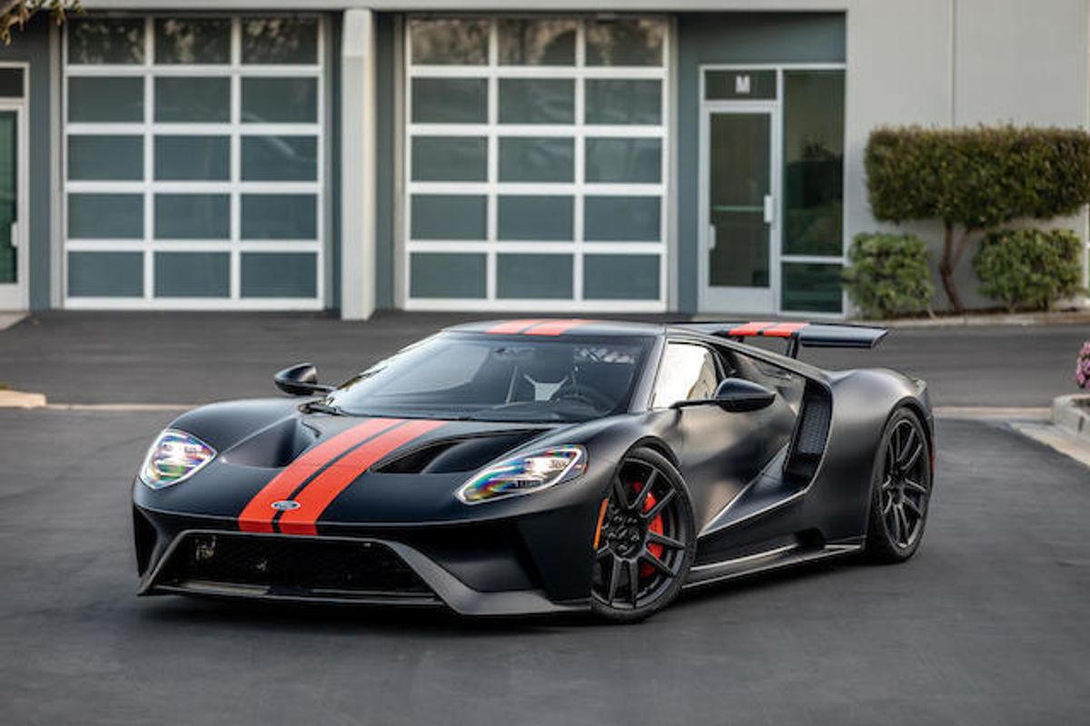  Ford GT Heritage sold for US$ 900,000 at Bonhams Los Angeles auction, results