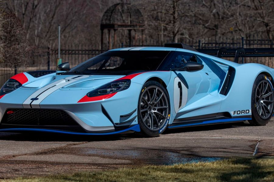 2020 Ford GT MkII in One-Off Ken Miles LeMans car livery at Mecum