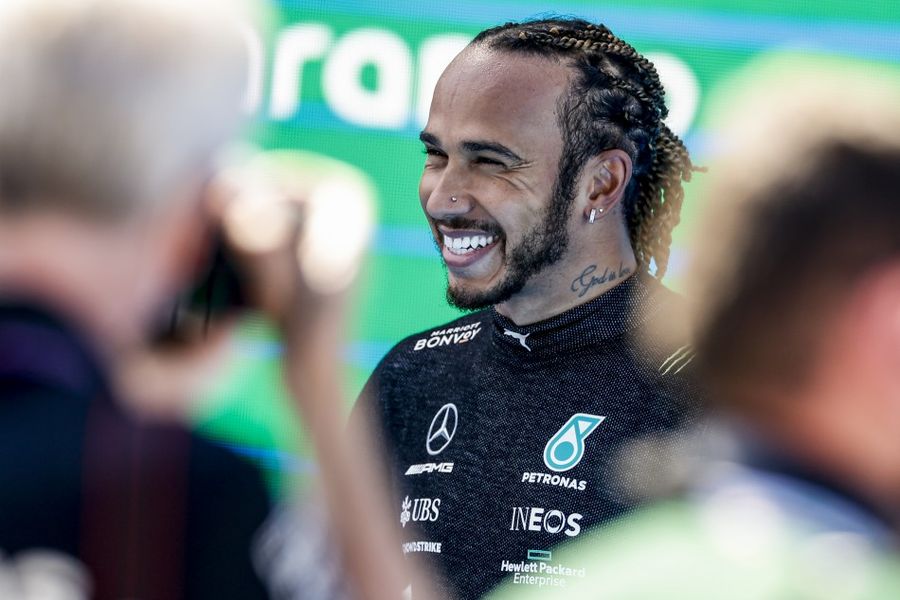 Hamilton scores 100th F1 career pole at Spanish GP