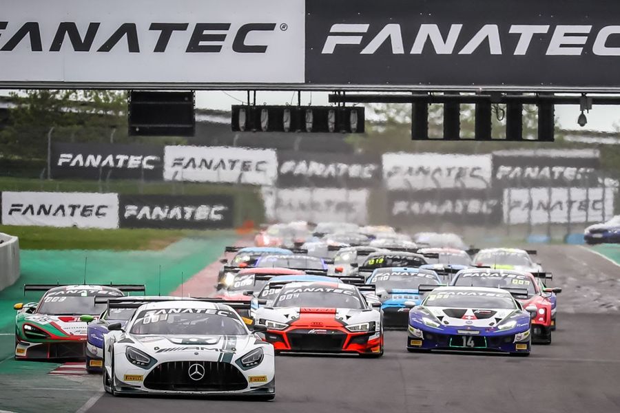 Engel & Stolz give Mercedes-AMG maiden GT series win at Magny-Cours