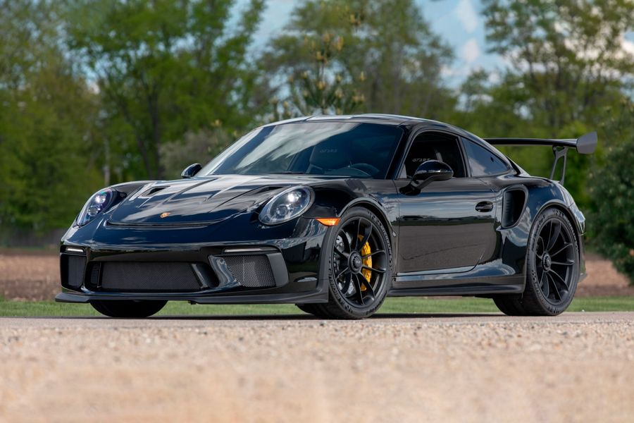Porsche 911 GT3 RS to cross the block at Mecum Monterey auction