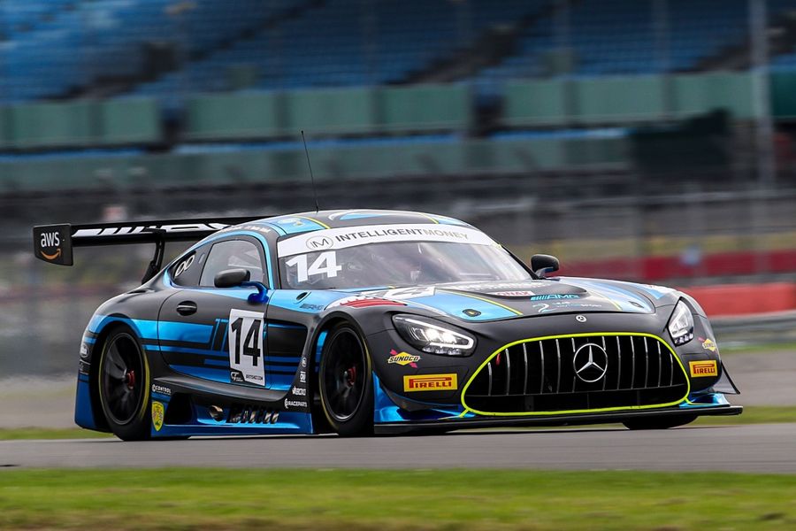 2 Seas seals Silverstone 500 pole on British GT series return