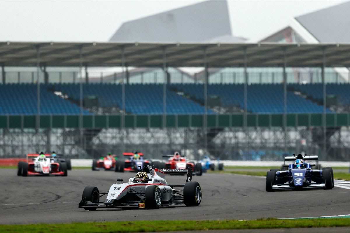Ushijima wins again and Simmons salvages success in Silverstone British F3