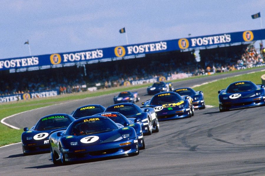 Jaguar XJR-15 racers to roar again at Jaguar Intercontinental Challenge