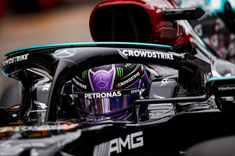 Mercedes duo fastest in Austrian FP2