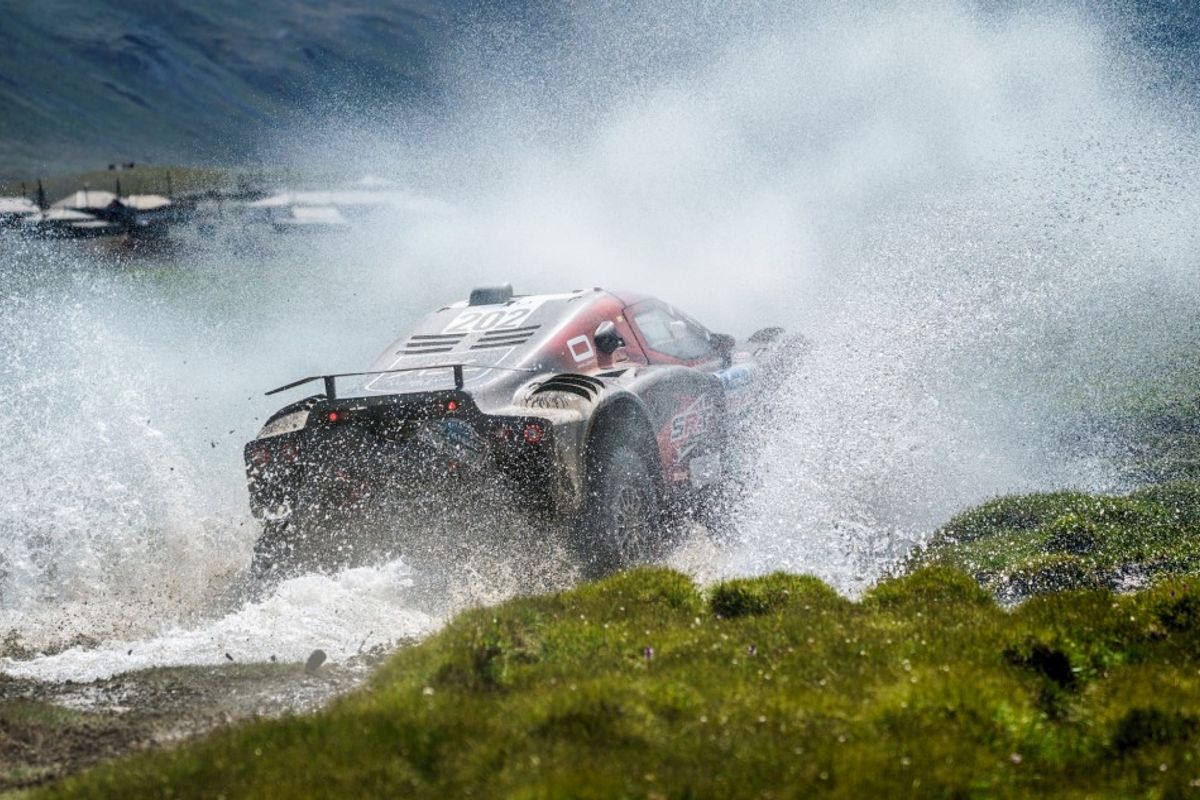 Chicherit and Winocq claim victory on the Silk Way Rally