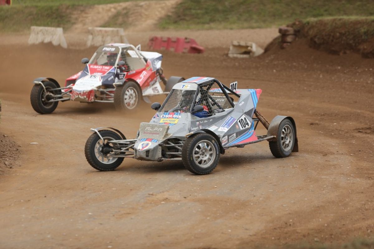 European Autocross resumes at Saint Georges de Montaigu this weekend 