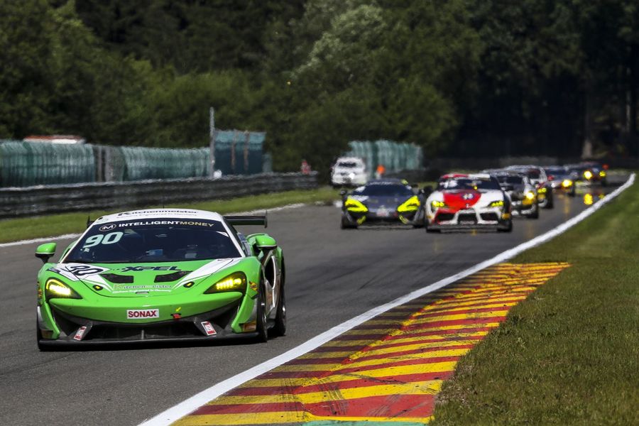 Machitski and Lind complete Spa British GT clean sweep