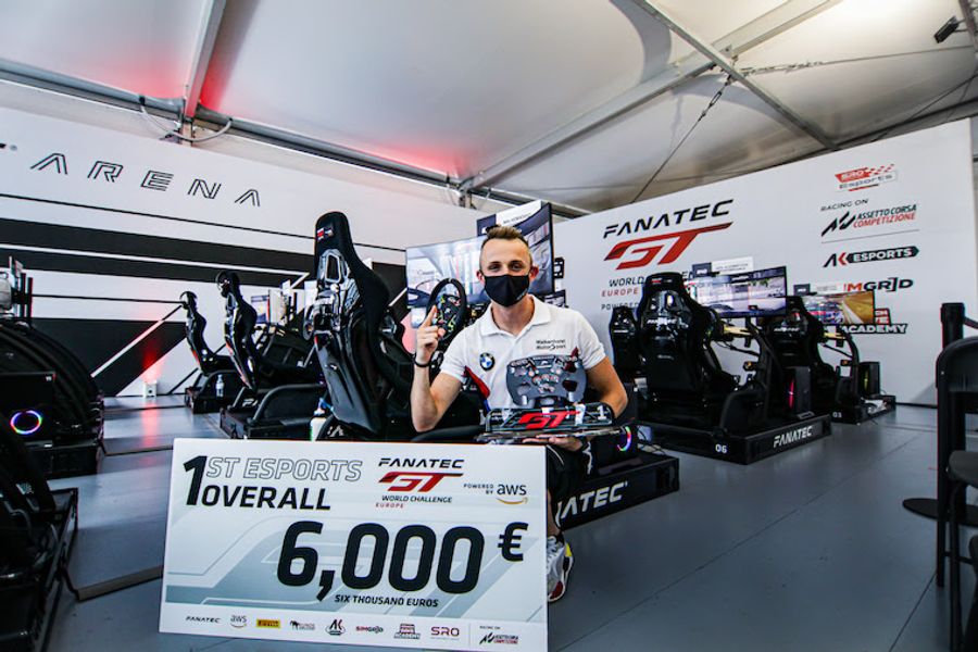 Pittard wins GT World Challenge Europe Pro thriller