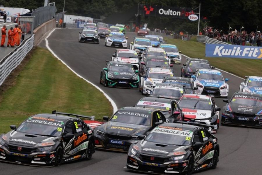 Rowbottom score maiden BTCC win at Oulton Park