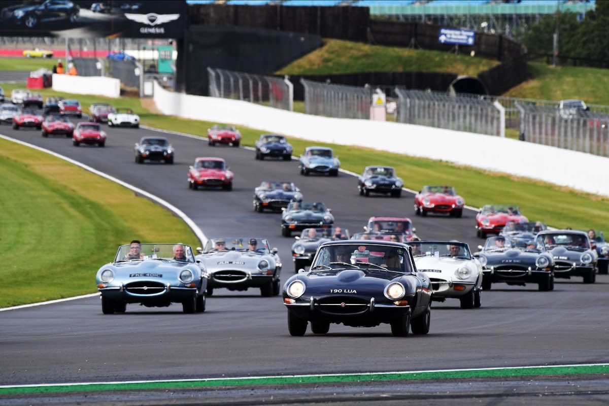 A dozen retro races wow The Classic festival goers