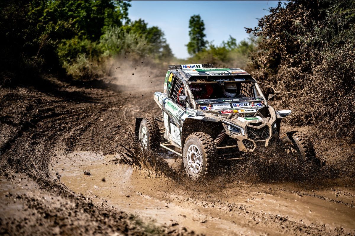 Dania Akeel completes her first European Baja to extend series lead