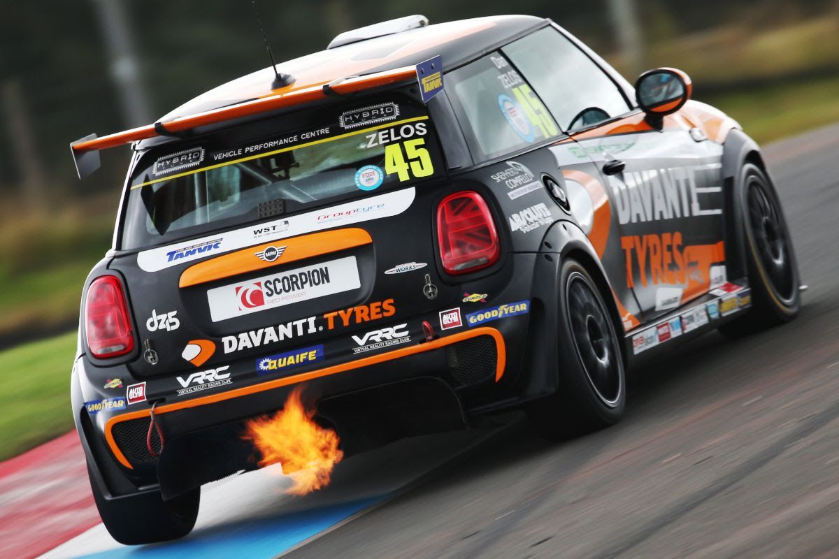 Zelos extends MINI CHALLENGE championship lead