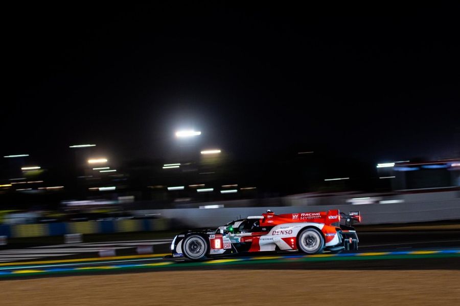 Le Mans 24hr  final free practice concludes with the #8 Toyota on top