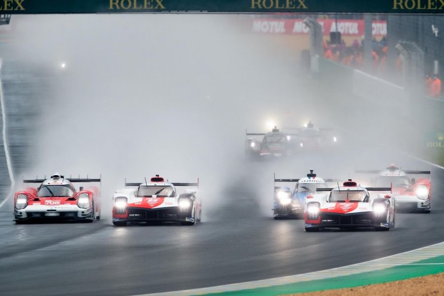 Le Mans 12hr round up: Toyota 1,2 - Alpine fights back