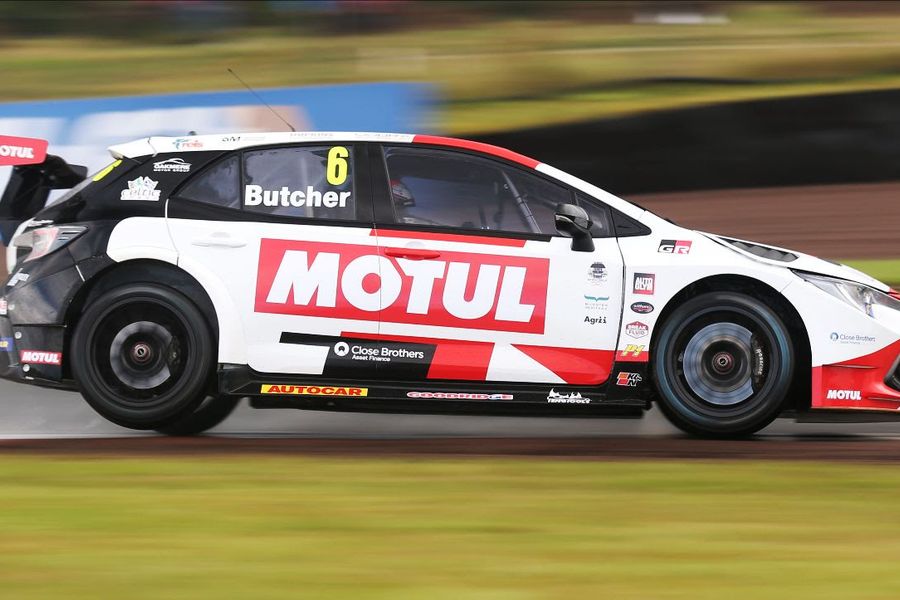 Toyota Gazoo Racing fired-up to fight ahead of BTCC Thruxton return