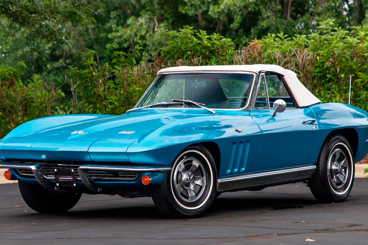 Mecum - Jimmy Vasquez collection up for Auction