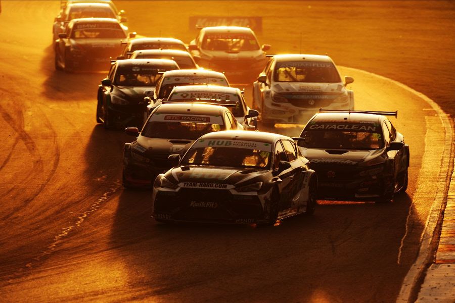 Shedden and Turkington celebrate milestone BTCC victories