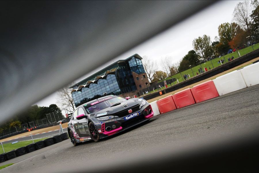 Proctor and Cook secure front-row lockout for BTC Racing at Brands BTCC