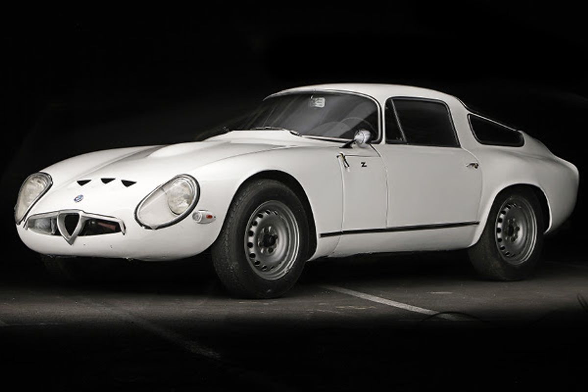  AGUTTES to display upcoming lots at the Époqu'Auto Show