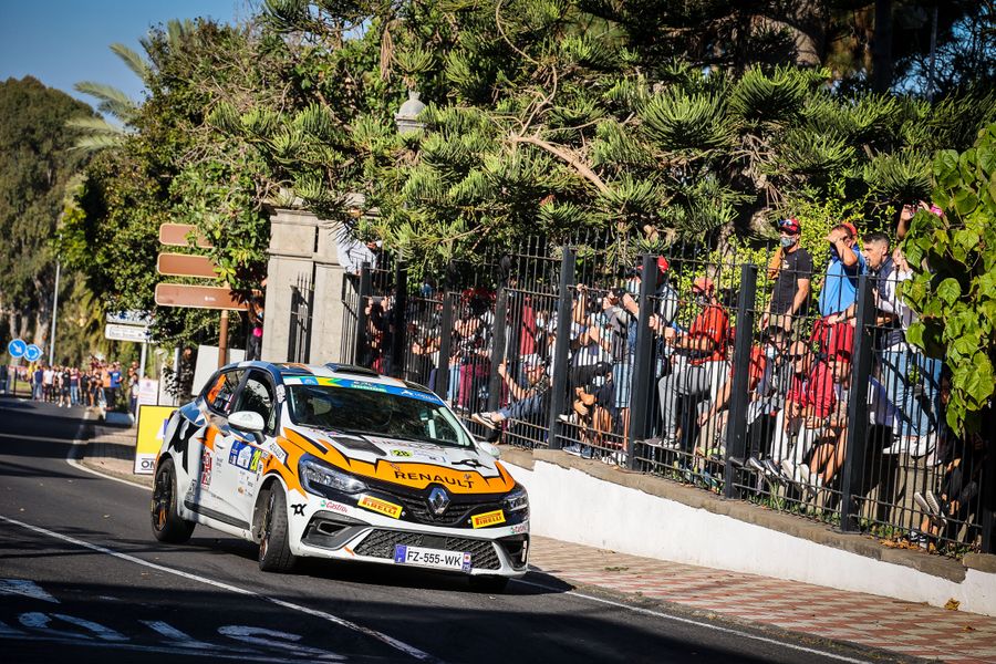 Clio Rally4 & Jean-Baptiste Franceschi claim two European titles