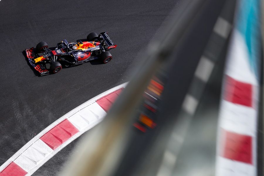 Max Verstappen quickest in Au Dhabi GP first practice