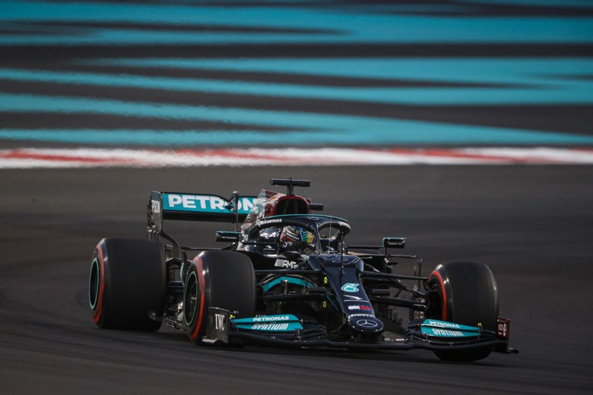 Hamilton tops Abu Dhabi Grand Prix FP2