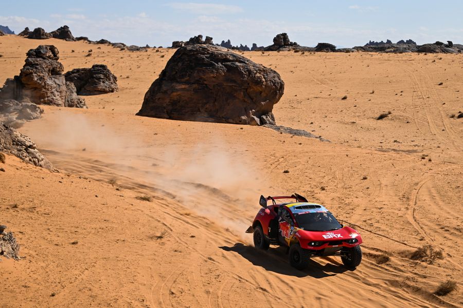 The desert shows its teeth for opening stage of 2022 Dakar Rally
