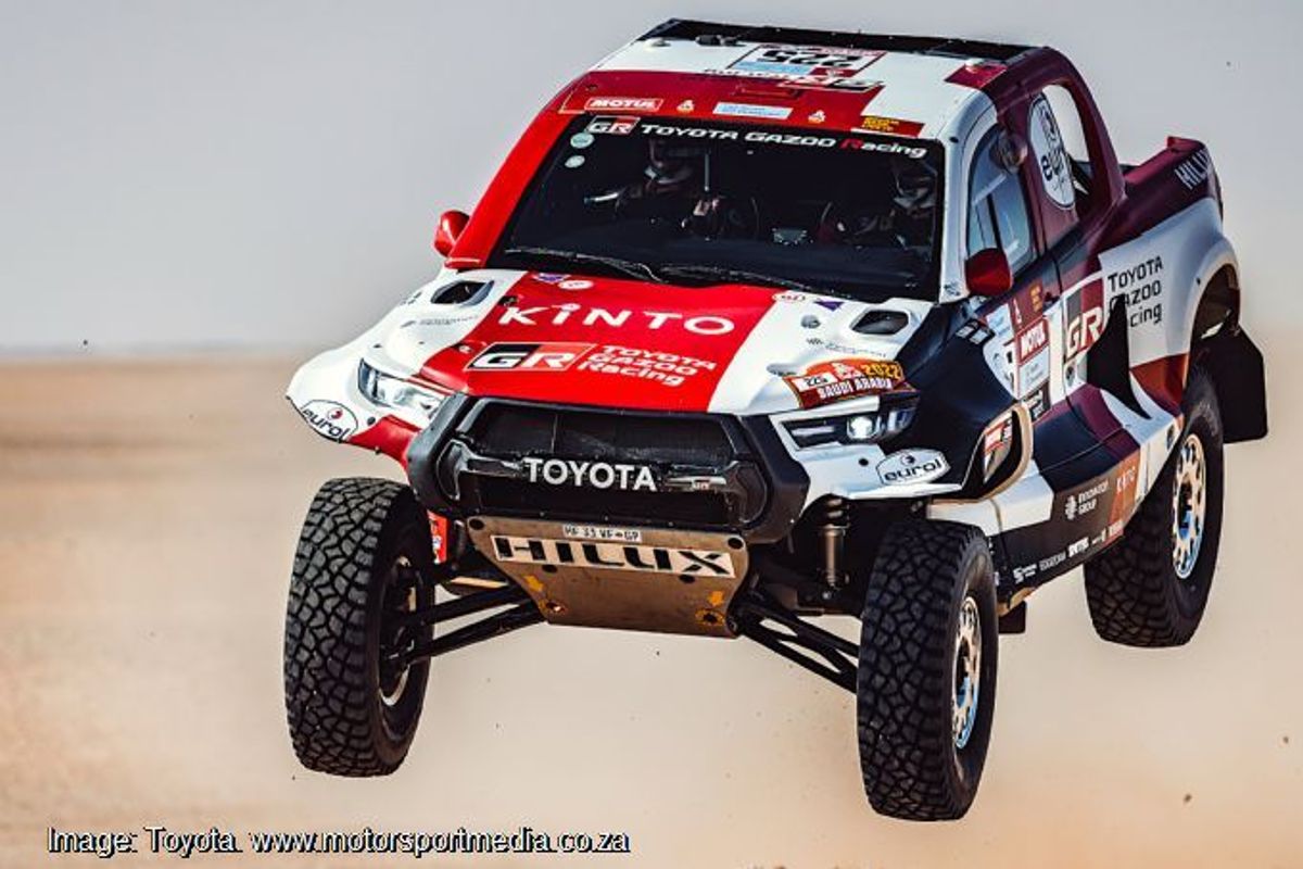 Dakar Rally: Henk Lategan and Brett Cummings take first car win