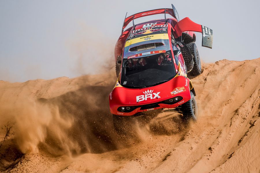 Sébastien Loeb keeps pressure on Dakar Rally car leader Nasser Al-Attiyah